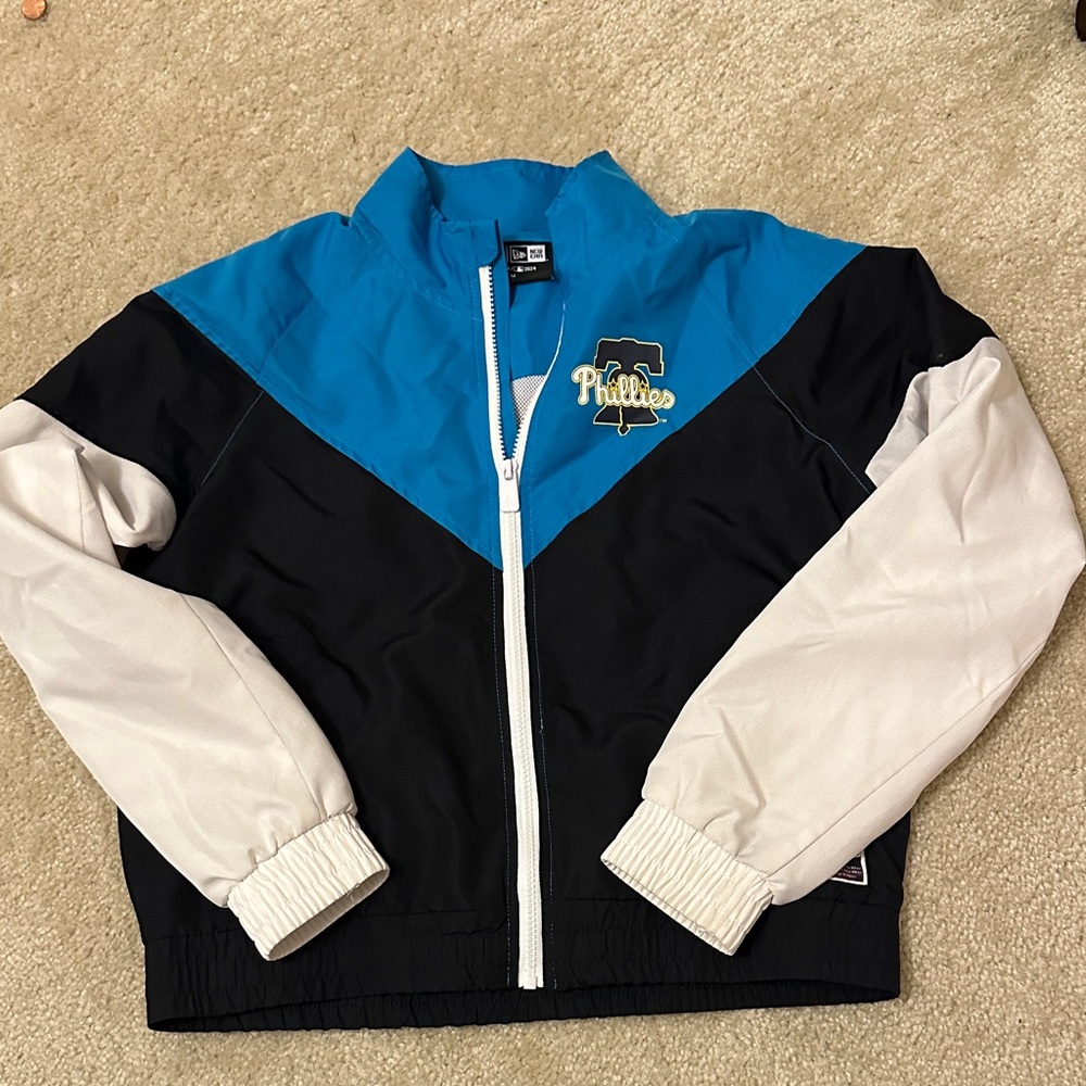 NWOT New Era Phillies windbreaker Jacket size M